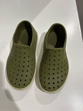 Native Slip-On in Olive Green
